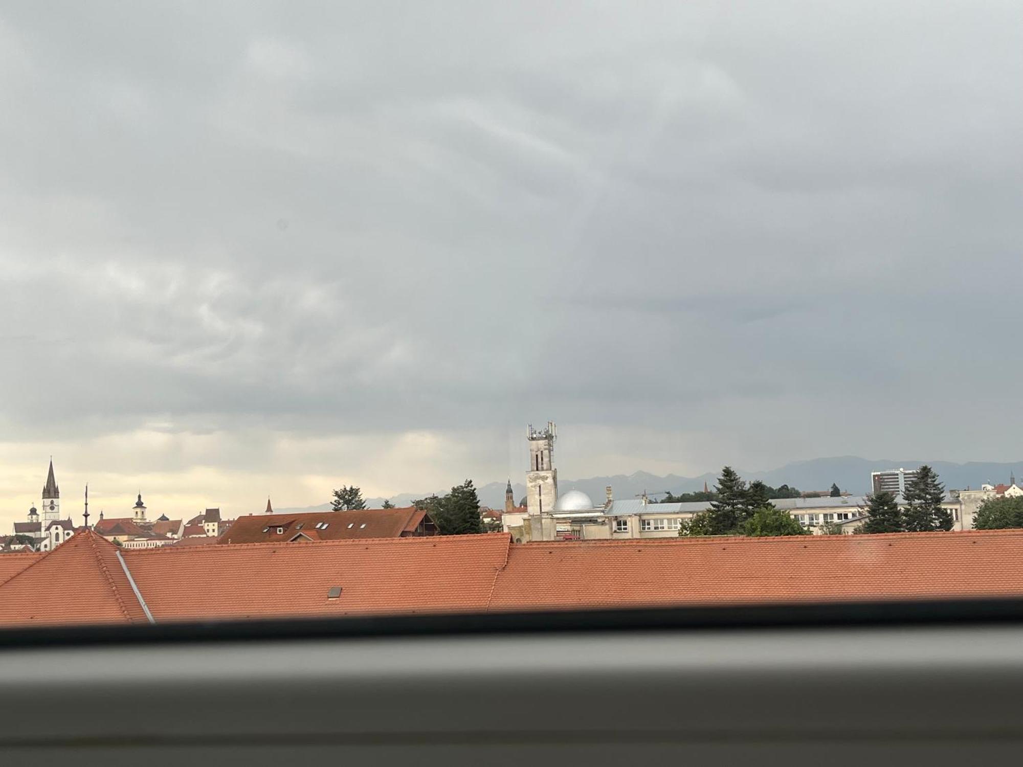 Azzurro Apartment Sibiu Ngoại thất bức ảnh